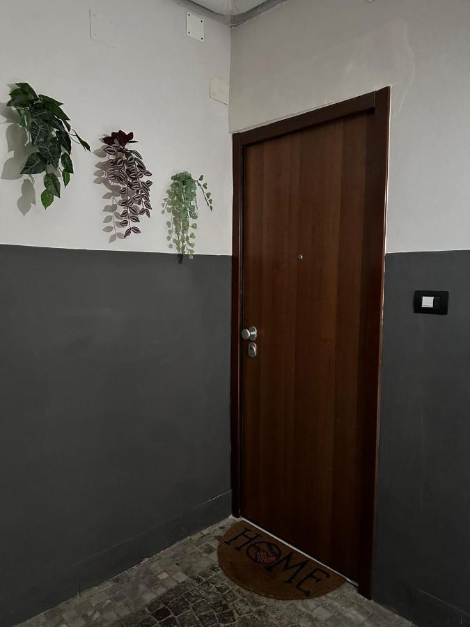 Dg Lovely Home เนเปิลส์ ภายนอก รูปภาพ